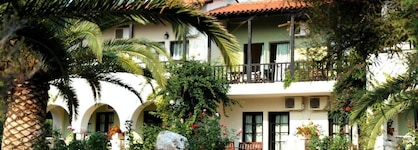 Assa Maris Beach Hotel