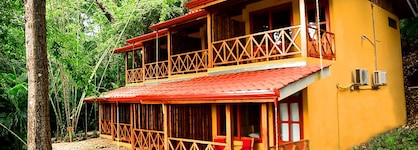 Esencia Hotel & Villas