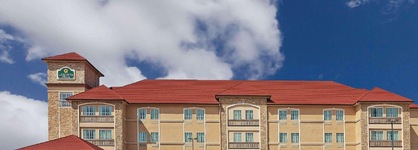 La Quinta Inn & Suites By Wyndham Allen At The Village