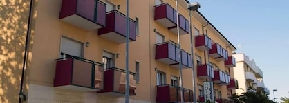 Hotel Aron