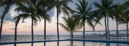 Ocean View Cancun Arenas