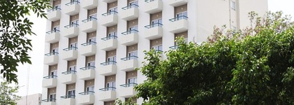 Everest Hotel