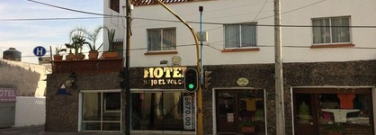 Hotel Bajo El Volcan