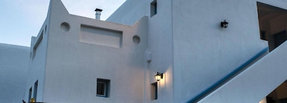 Mykonos Kosmoplaz Beach Resort Hotel