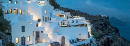 Ikies Santorini
