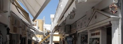 Theoxenia Caldera Hotel