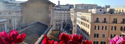 Hotel Tritone