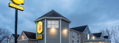 Super 8 By Wyndham Quebec City