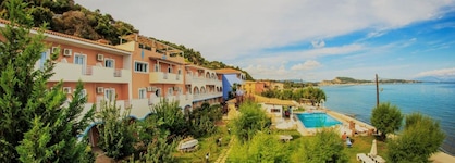 Agoulos Beach Hotel