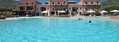 Utopia Resort And Spa