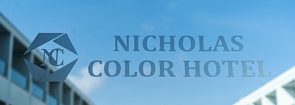 Nicholas Color Hotel