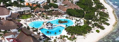 Bahia Principe Grand Tulum