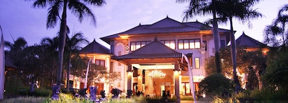 The Mansion Resort Hotel & Spa