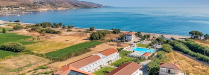 Mrs Chryssana Beach Hotel