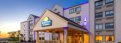 Days Inn & Suites By Wyndham Kansas City South