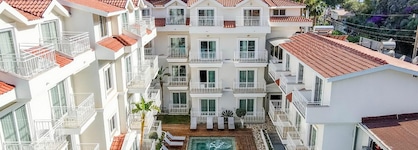 Montebello Deluxe