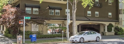 Inn Off Capitol Park, Ascend Collection