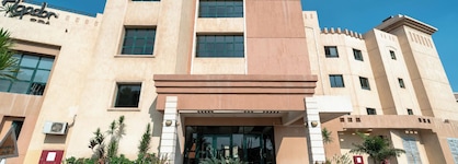 Swiss Inn Plaza