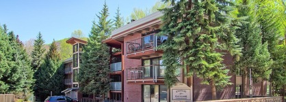 Chateau Chaumont Deluxe Condos