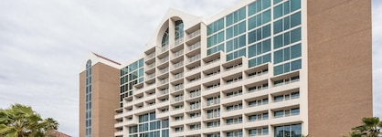 South Shore Harbour Resort & Conference Center