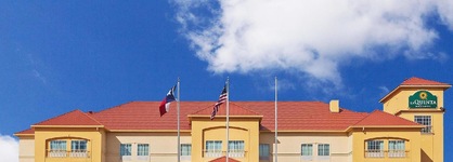La Quinta Inn & Suites By Wyndham Alvin