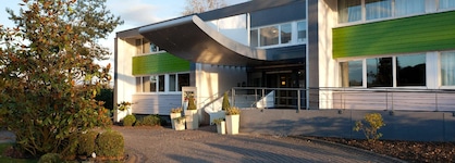 Holiday Inn Lille - Ouest Englos By Ihg
