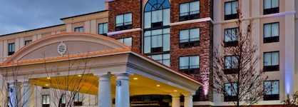 Holiday Inn Express Hotel And Suites Nashville-Opryland By Ihg