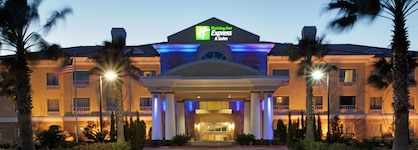 Holiday Inn Express Hotel & Suites Pearland By Ihg