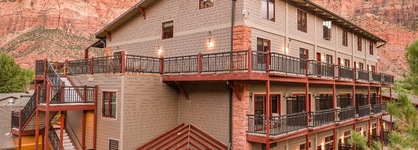 Cable Mountain Lodge