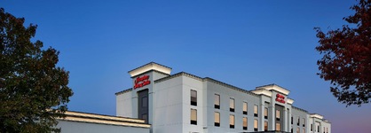 Hampton Inn & Suites