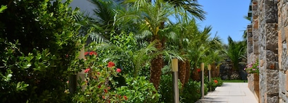 Angela Suites Boutique Hotel