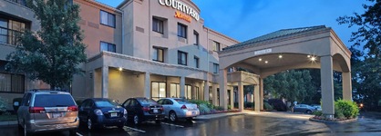 Courtyard By Marriott Providence Warwick