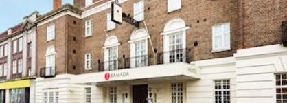 Ramada By Wyndham Loughborough Hotel