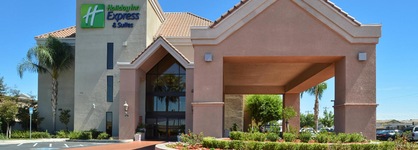 Holiday Inn Express & Suites Lathrop By Ihg