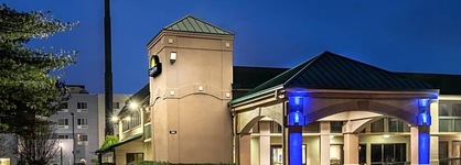 Days Inn By Wyndham Clarksville North