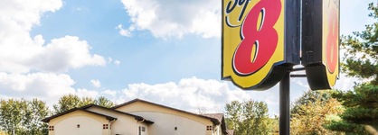 Super 8 By Wyndham Stroudsburg