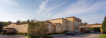 Ramada By Wyndham Glendale Heights Lombard