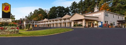 Super 8 By Wyndham Lake George Downtown