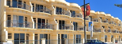 Shoreline Motel