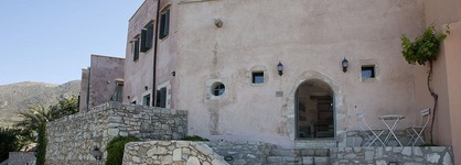 Kastellos Village