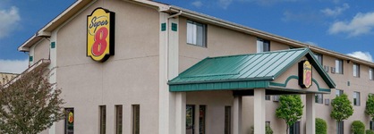 Super 8 By Wyndham Willmar