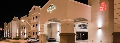 Howard Johnson Hotel & Casino