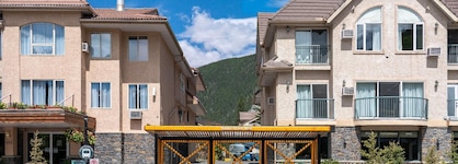 Red Carpet Inn