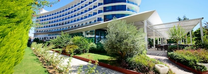 Q Premium Resort