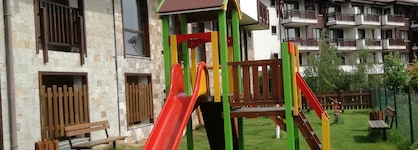 Grand Royale Apartment Complex & Spa