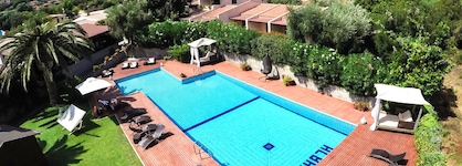 Albaruja Hotel