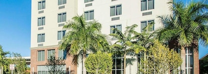 Comfort Suites Miami Airport North