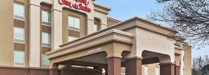 Hampton Inn & Suites Atlanta Airport West Camp Creek Pkwy