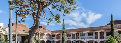Rodeway Inn Magic Mountain Area