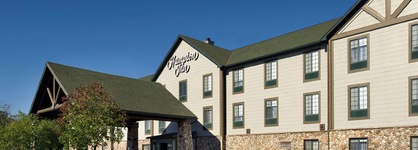 Hampton Inn Kansas City Village West